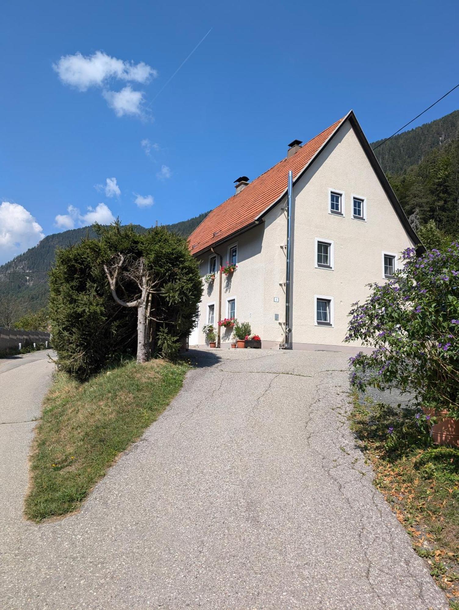 Haus Im Hochtal Apartment Bad Bleiberg Exterior photo